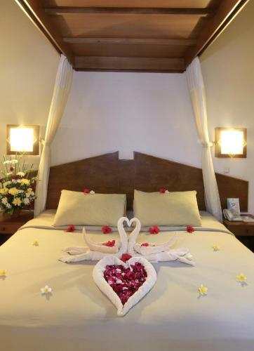 Hotel Kuta Lagoon Resort And Pool Villas