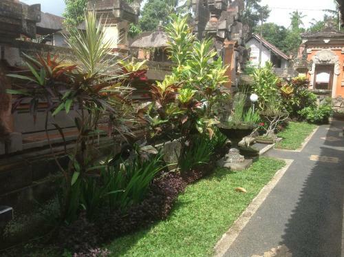 Suka's House Bed & Breakfast