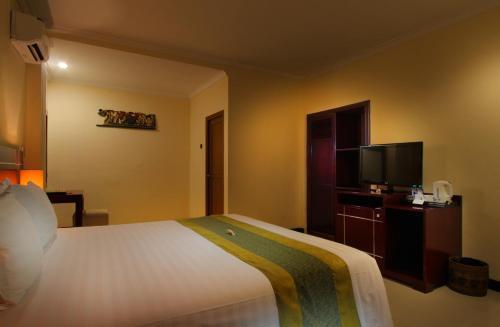 Hotel Adi Dharma Cottages