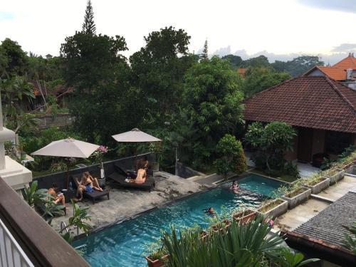 Hostal Merthayasa Bungalow 2