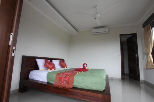 Hostal Merthayasa Bungalow 2