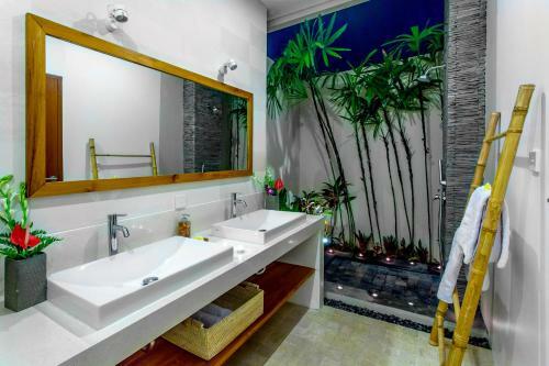 Echo Beach Villa