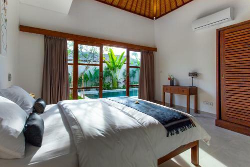 Echo Beach Villa