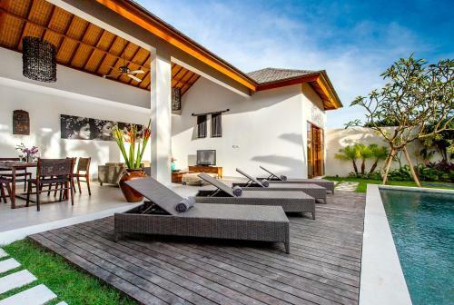 Echo Beach Villa