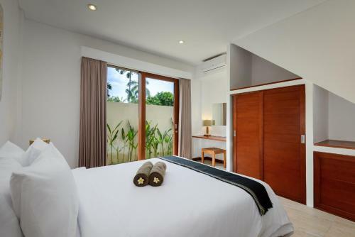 Echo Beach Villa
