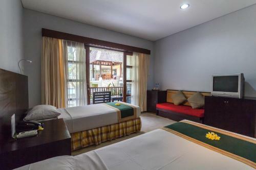 Fourteen Roses Beach Hotel
