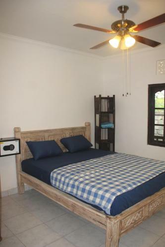 Hostal Kris Kos