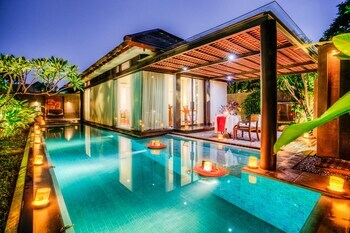 Javana Royal Villas