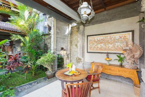 Hostal Bali Moon Guest House