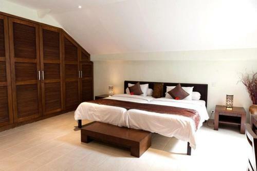 Aisha Family Villa