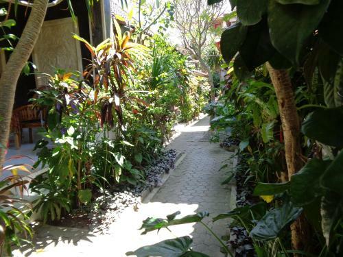 Kabera Bungalows 2