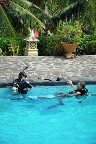 Hotel Puri Bunga Beach Cottages