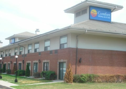 Hotel Comfort Inn & Suites Ambassador Bridge