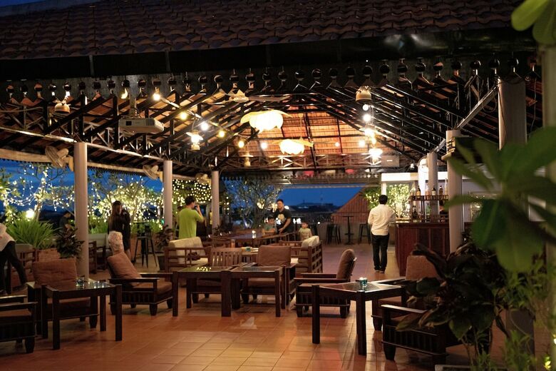 Royal Crown Hotel