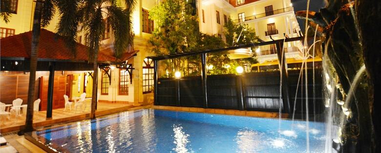 Royal Crown Hotel