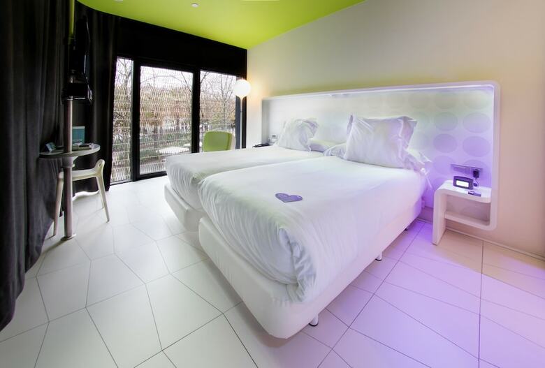 Hotel Barcel� Raval
