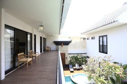 Bali Sunset Villa