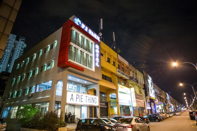 Pj Park Hotel