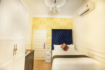 Deluxcious Heritage Hotel