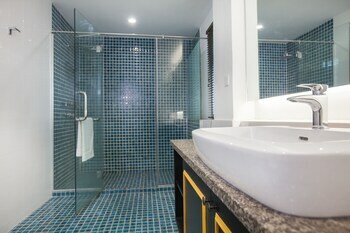 Deluxcious Heritage Hotel