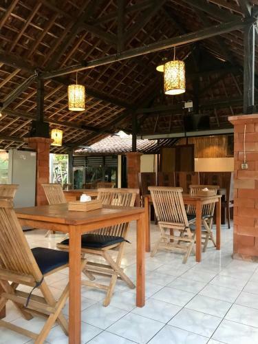 Hotel Kudesa Home Stay