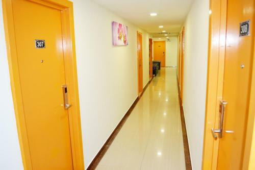 Easyhotel