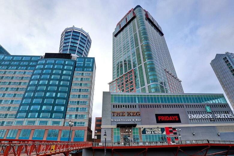 Hotel Embassy Suites Niagara Falls - Fallsview