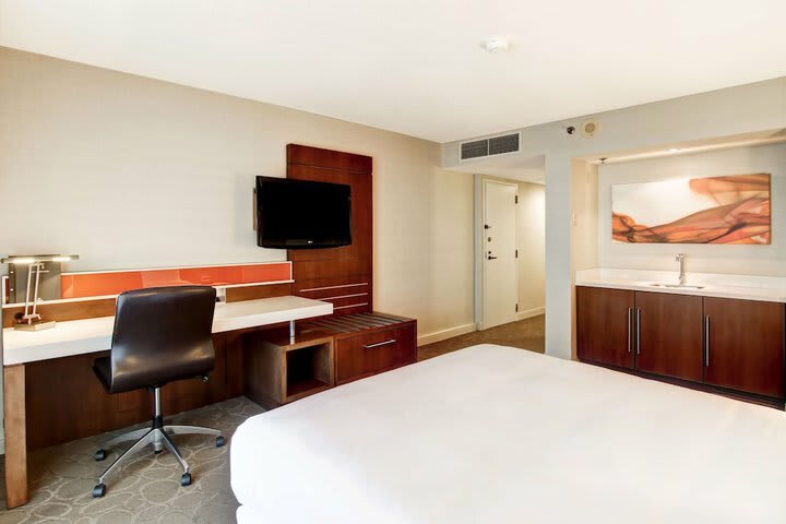 Delta Meadowvale Hotel And Conference Center