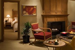 Hotel Delta Sun Peaks (delta Room)