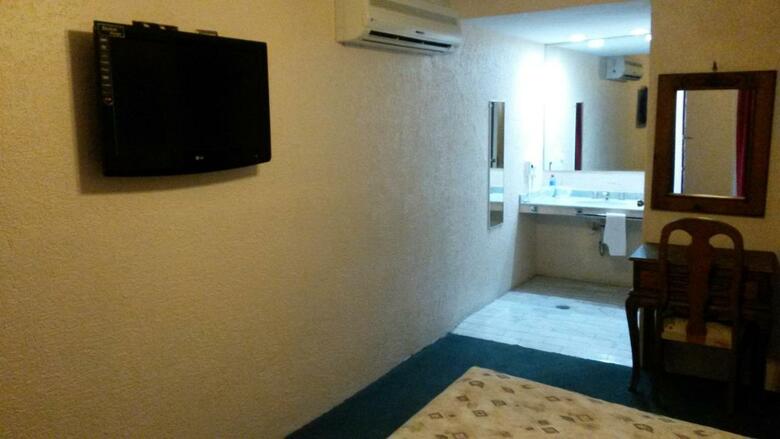 Hotel Los Arcos(.)