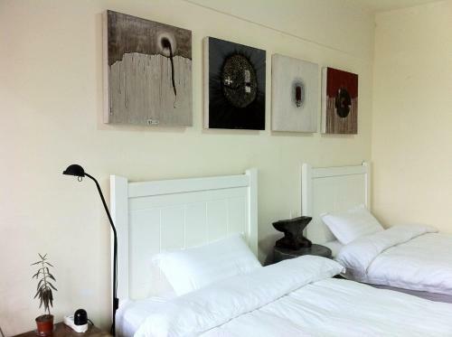 Hostal Home Space Art Guesthouse