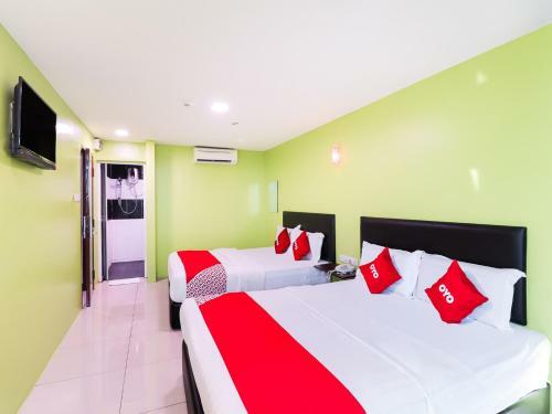 Royale City Hotel