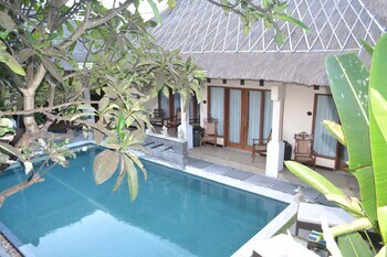 D'alang Alang Villas
