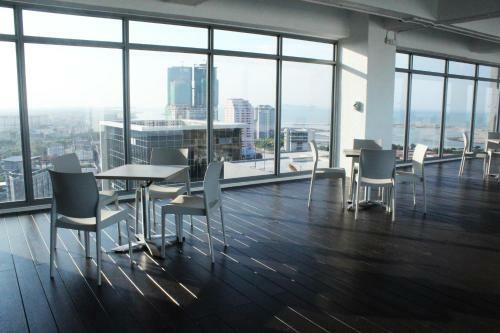 The Straits Hotel & Suites Managed By Topotels