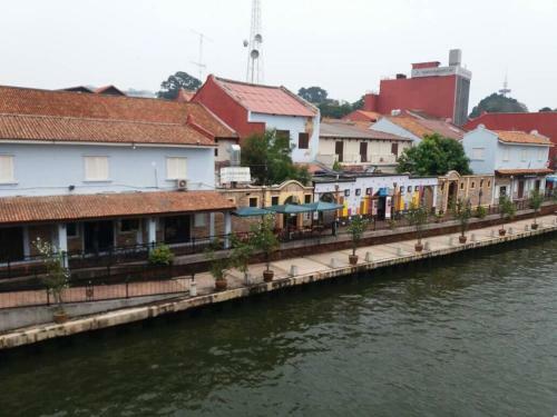 Albergue River Song Residence