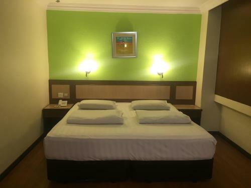 Posada K T Travellers Inn
