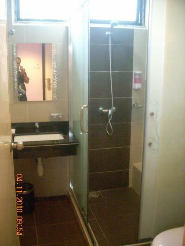 Posada K T Travellers Inn