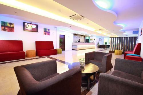 The Regency Waterfront Hotel
