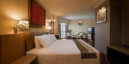 Syeun Hotel Berhad