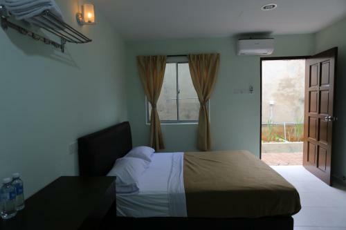 Tengkera Hotel