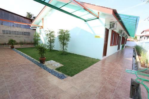 Tengkera Hotel