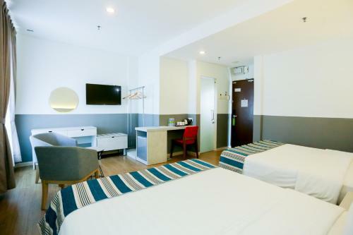 The Explorer Hotel