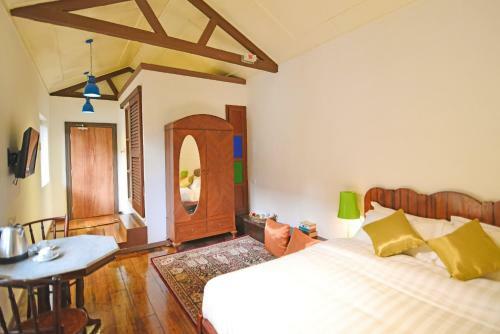 Hostal Sarang Paloh Heritage Stay