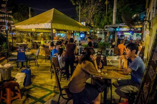 Hostal Discovery Cafe And Guesthouse
