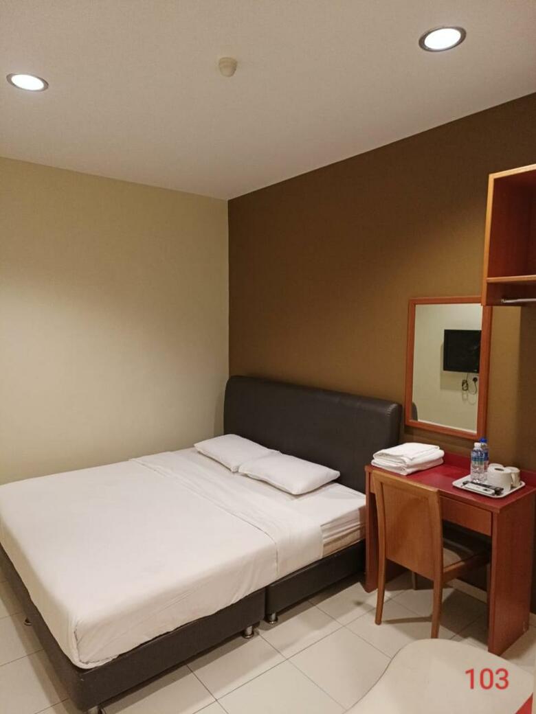 Doris Hotel