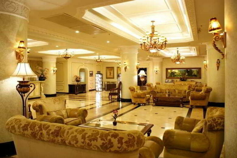 Hotel Lk Metropole