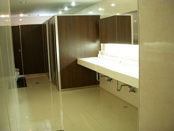 Shinjuku Kuyakusho-mae Capsule Hotel