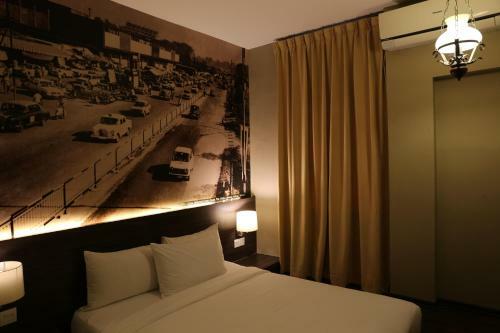 The Grand Jade Hotel