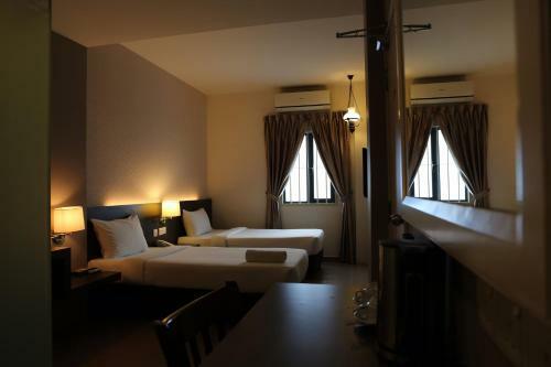 The Grand Jade Hotel