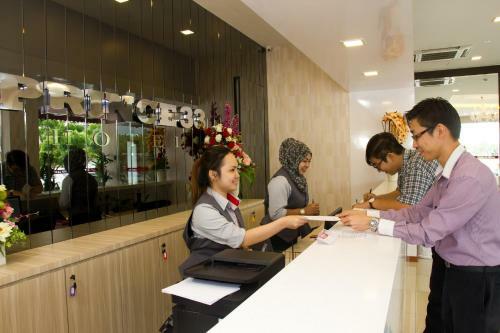 Prince33 Hotel